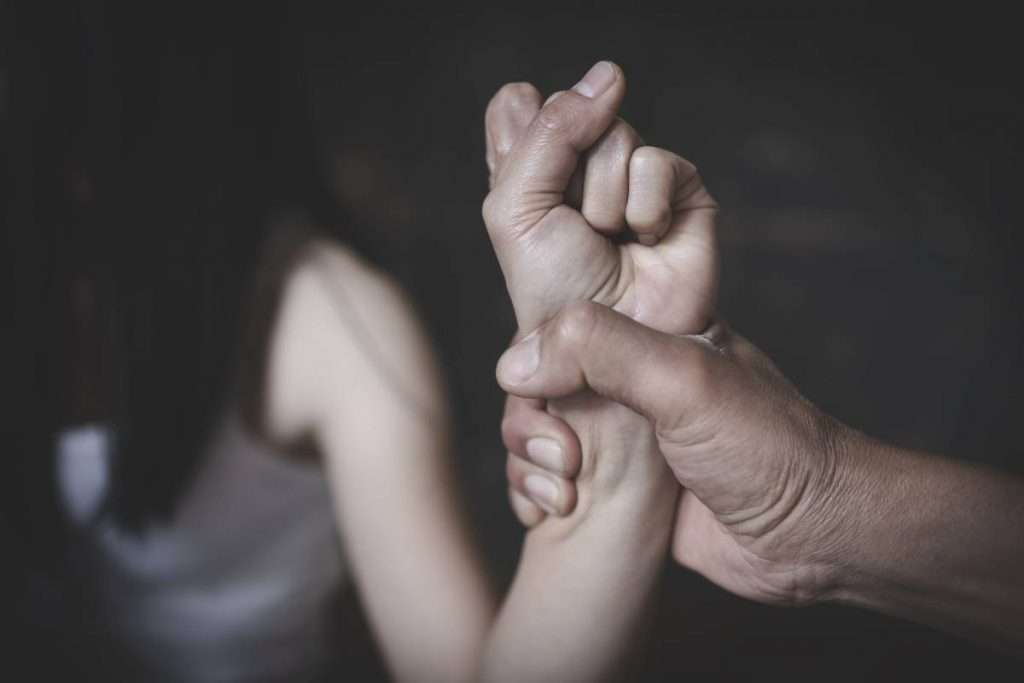 Estado atinge mais de 13 mil casos de violência doméstica contra a mulher em três meses