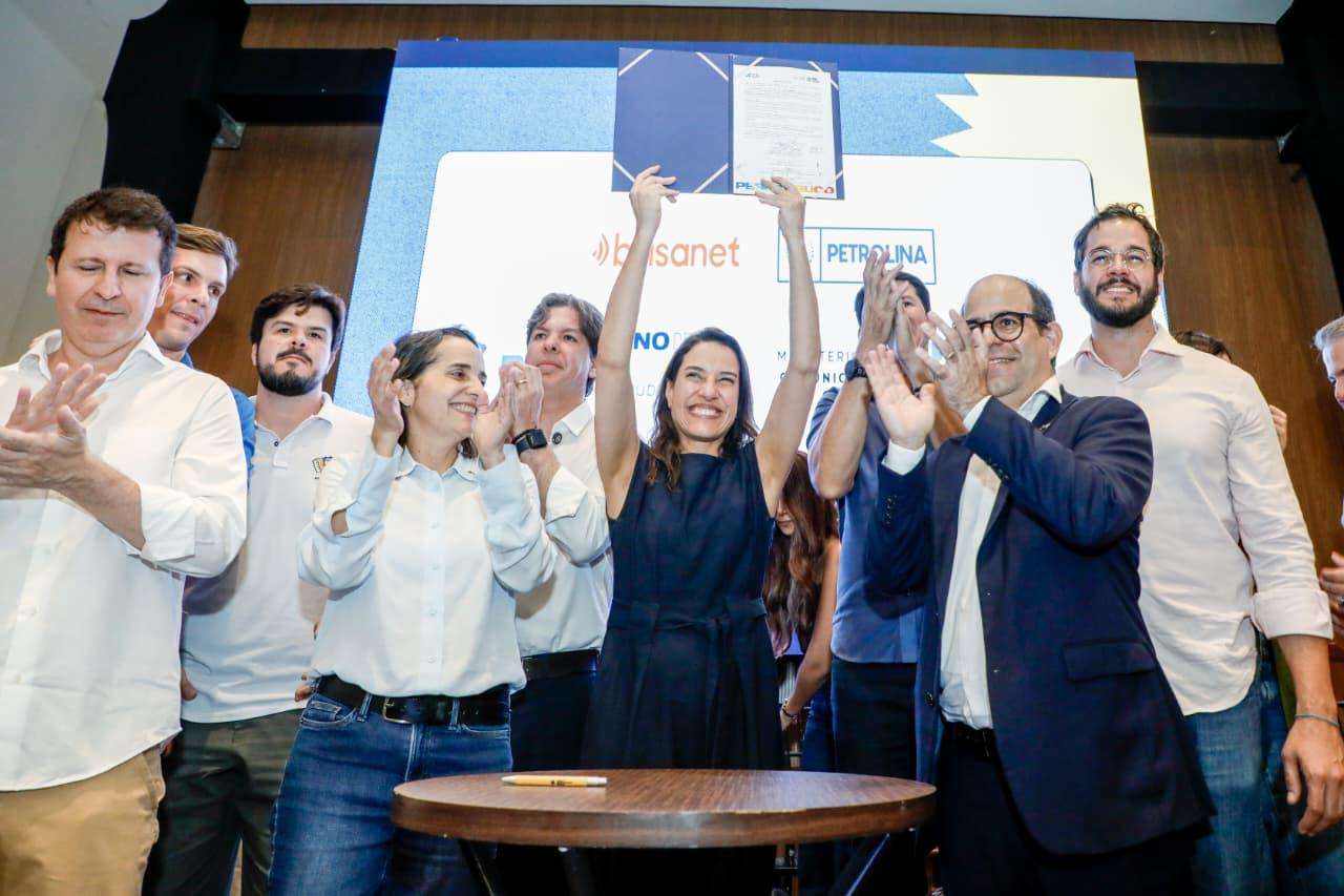 Raquel Lyra intensifica agenda no Sertão e anuncia pacote de obras superior a R$ 100 milhões